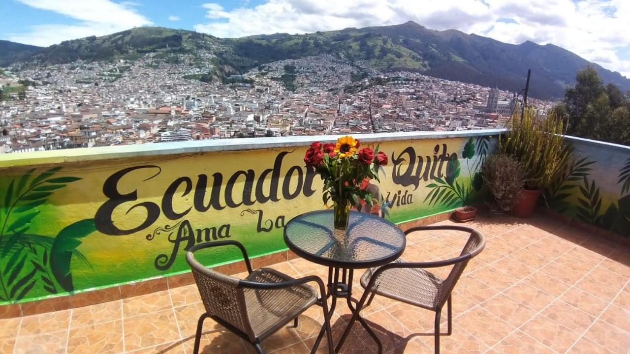 Itchimbia Garden Con La Mejor Vista De Quito Y Spa Exterior foto